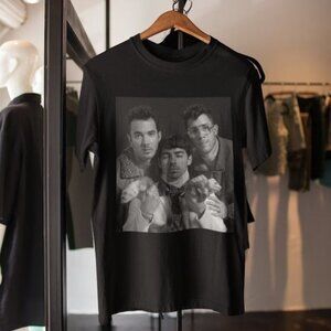 Jonas Brothers Tour 2023 T-Shirt Five Albums One Night Concert Tee 94
